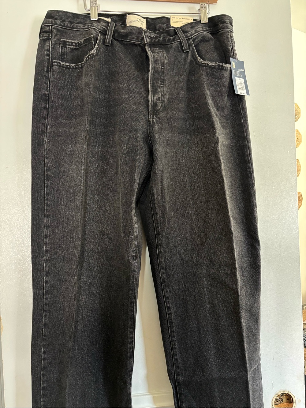 Women’s Black Jeans - Classic Straight Fit